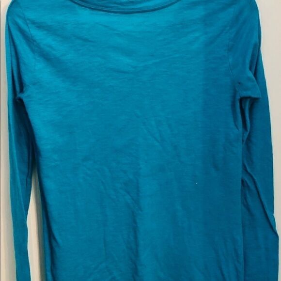 Arizona Jeans vee neck long sleeve tee - Picture 3 of 4